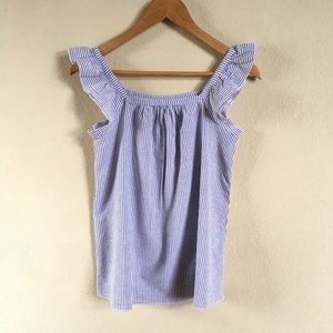 Anthro holding horses seersucker ruffle sleeve top